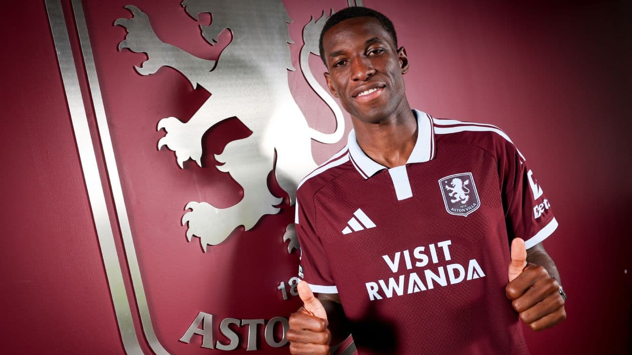 Nicolas Jackson joined Aston Villa from Chelsea on Friday.